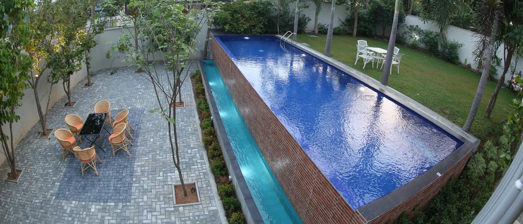 Capital Villa バタラムラ エクステリア 写真